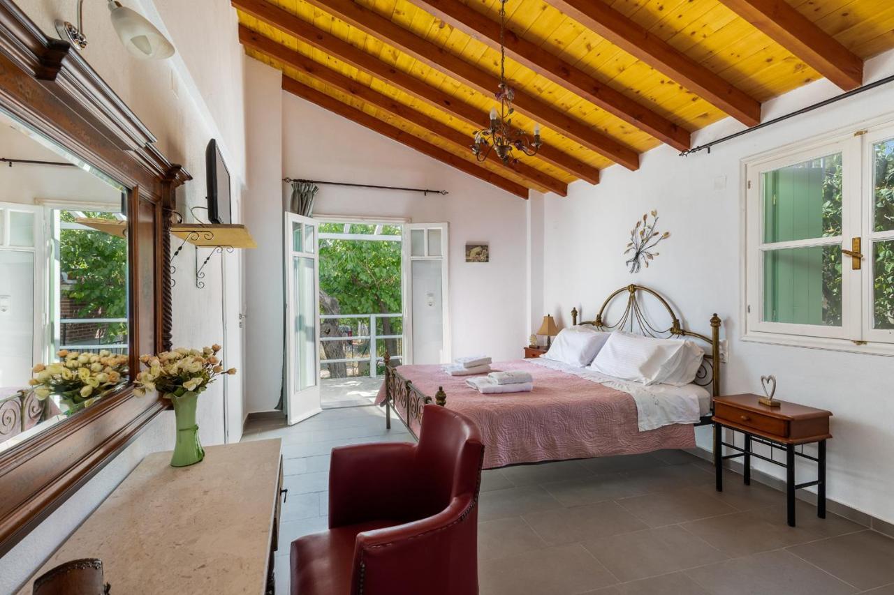 Skopelos Amigdalia Cottage エクステリア 写真