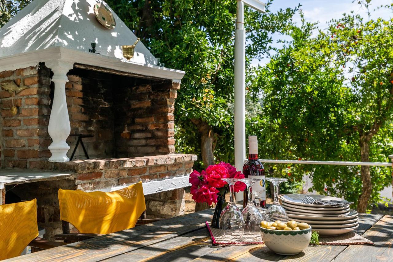 Skopelos Amigdalia Cottage エクステリア 写真
