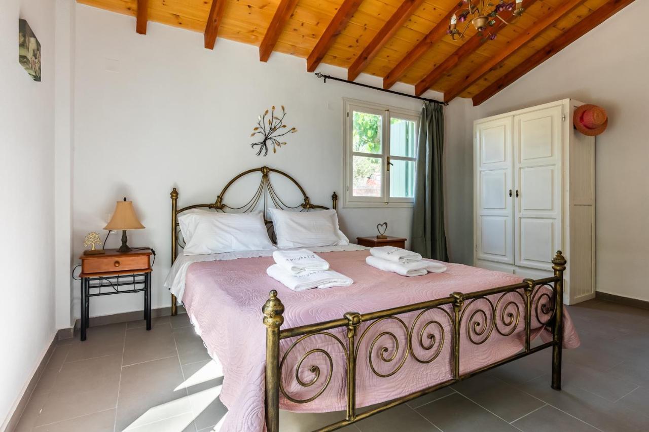 Skopelos Amigdalia Cottage エクステリア 写真